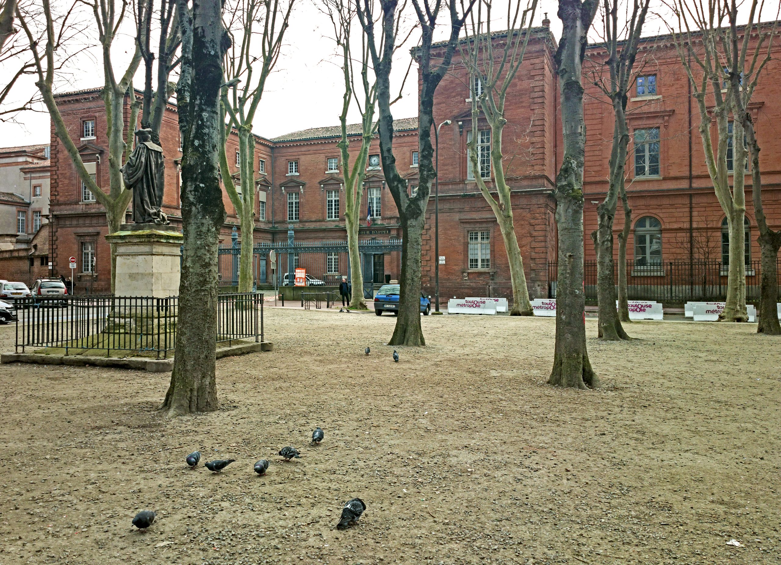 Le Palais de Justice de Toulouse, place du Salin